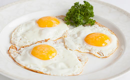 Яйца: белки, жиры и углеводы. Калорийность